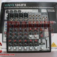 Behringer XENYX 1202FX - Mixer Analog Premium 12 Input 2 Bus
