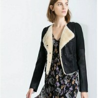 Jaket kulit Wanita Bulu
