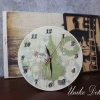 Jam dinding unik untuk kado natal tema cemara