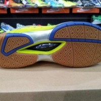 Jual Perlengkapan Olahraga Beli EAGLE Winspeed ( Sepatu Badminton Disk