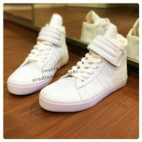 sepatu sneaker boot flat adidas cewek