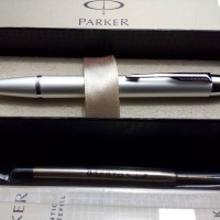 Jual PAKET 1 KLIK: 1 pc Parker IM White Pearl BP+ 1 pc Refill BP Murah