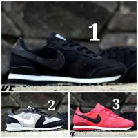 sepatu nike international