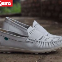Kickers Women / sepatu kerja wanita / sepatu formal wanita