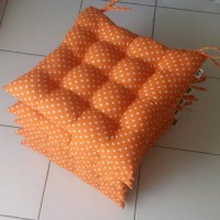 Jual Bantal Duduk Polkadot Orange Murah