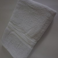 Jual Handuk Mutia Polos 70x140 - Putih Murah