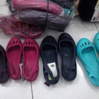 Jual sendal crocs barca Murah