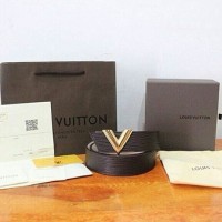 JUAL LOUIS VUITTON ESSENTIAL V BELT DARK BROWN MIRROR QUALITY