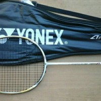Raket Yonex Arcsaber 10 Peter Gade Limited