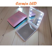 Jual Cermin LED (Terdapat 8 butir lampu LED, rias wajah jadi mudah) Murah