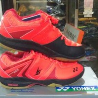 sepatu bulu tangkis / badminton yonex shb sc merah original