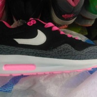 sepatu nike air max lunar cewek wanita woman hitam putih pink vietnam