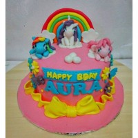 Fondant Cake Birthday Little Pony / Kue Ultah Anak size 20cm