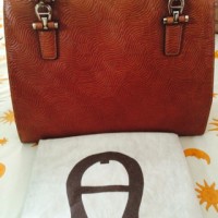 Tas asli merk Aigner