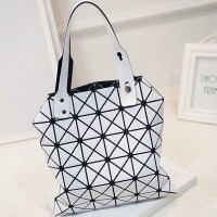tas tenteng asymetric wanita korea jepang modern fashion blogger putih
