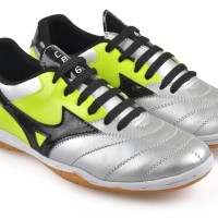 sepatu futsal, sepatu olahraga, sepatu bola