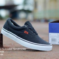 sepatu vans suicidal tendencies