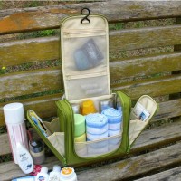 Travel Toiletries Bag (Tas untuk tempat kosmetik & perlengkapan mandi)