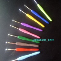 Jual 1 Set Jarum Rajut Hakpen // Crochet Hook Gagang Karet (9 ukuran Murah