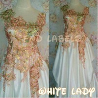 white lady/kebaya akad/kebaya modern/gaun kebaya/pesta/wisuda