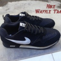 Jual SEPATU NIKE MD RUNNER / HITAM PUTIH / NIKE WAFFLE TRAINER Murah