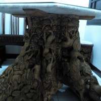 Meja Marmer dari Akar Kayu Jati