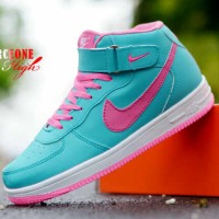 SEPATU NIKE AIR FORCE ONE WOMEN
