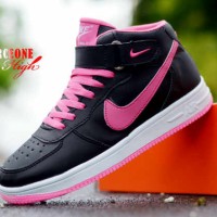 SEPATU NIKE AIR FORCE ONE WOMEN