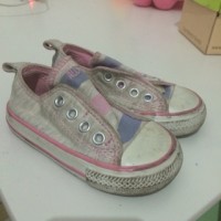 sepatu bekas converse anak