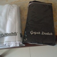 Jual Sarung gajah duduk Putih polos dan hitam polos Murah