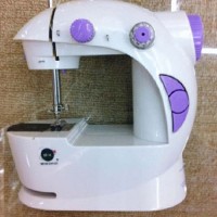 Jual Mesin Jahit Portable Mini FHSM 202 (New Versi Ada Tambahan Lampunya) Murah