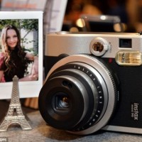 Fujifilm Instax Mini Neo 90 Black + Refill 30 Lembar