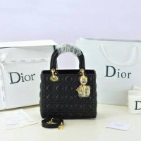Tas Christian Dior Lady Medium Dove Hitam GHW SOL8618