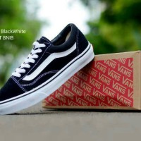 Sepatu kets Pria/cowok brand vans original