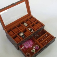 Jual KOTAK JAM TANGAN|BOX JAM|TEMPAT JAM ISI 12 MIX AKSESORIS LV MONOGRAM Murah