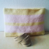 Tas rajut tangan