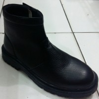 Sepatu Safety WORLD CRUISER 6807