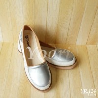 Sepatu Flat Shoes Putih Silver Big Size (41, 42, 43)
