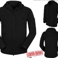 Jual JAKET WATERPROOF BLACK SOFTSHELL TAD (POLOS) Murah