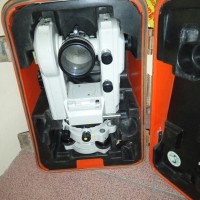 Theodolite TM20ES (bonus tripod)