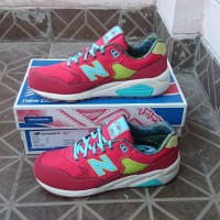 Sepatu casual New Balance MRT580GH merah original asli murah