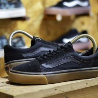 Sepatu pria sneakers skate nongkrong anak kuliah gaya vans oldschool