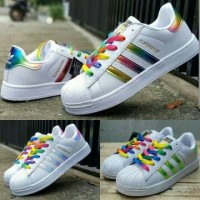 Sepatu Adidas Superstar Hologram