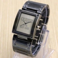 Jamtangan Guess tembaga jam tangan wanita rantai hitam