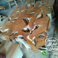meja akar jati