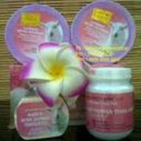 Jual No PHP!! Pemutih Kulit Tubuh Susu Domba Lotion/Lulur Wajah-ungu Murah