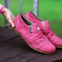 Sepatu Casual Adidas Wringkle Santai Slip On Slop Pria Murah