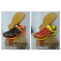 Jual SEPATU BADMINTON ORIGINAL LINING PLAY (ORIGINAL) Baru | Sepatu