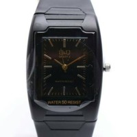 Jam tangan q and q hitam kotak