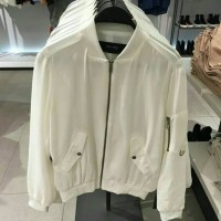 Zara Jaket Bomber Jokowi